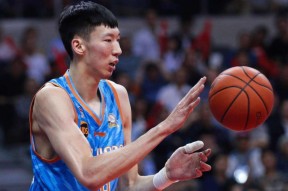 威尼斯人棋牌 -赛前体能课后，新疆广汇回应争议备战中超，更衣室稳定，细节决定成败(新疆广汇疯狂买人又签新外援)