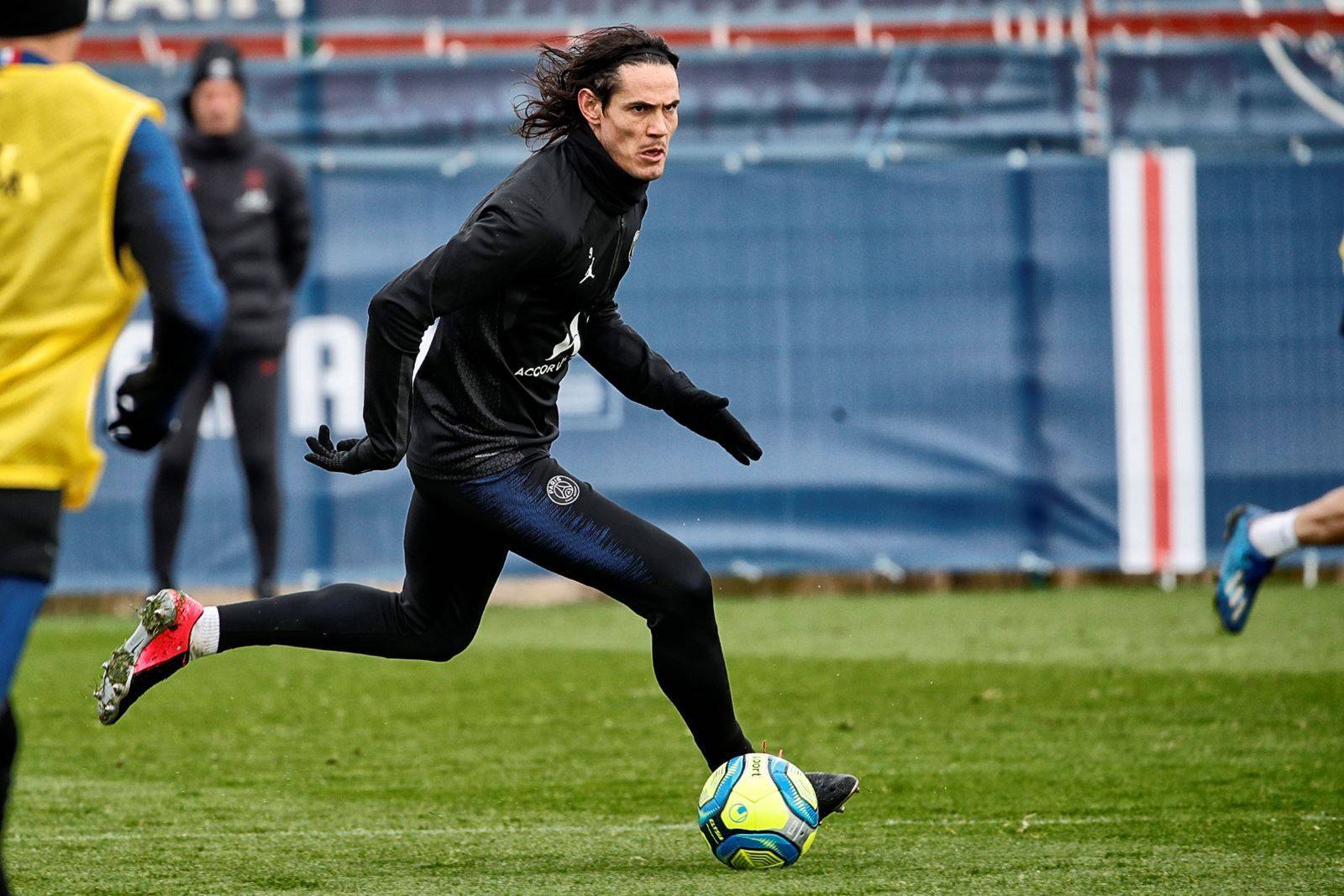 足球国足开除奖励远射必进卡叶辰笔趣阁