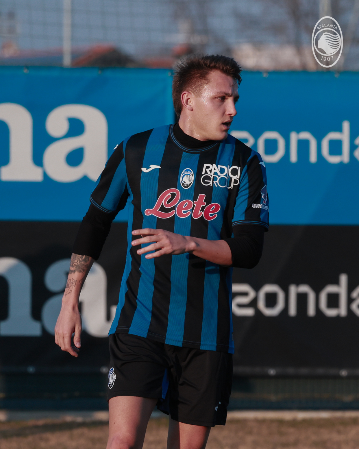 冲刺阶段AC米兰调整名单以备欧篮联，再遭质疑环节打磨，更衣室稳定，身体对抗强度拉满的简单介绍