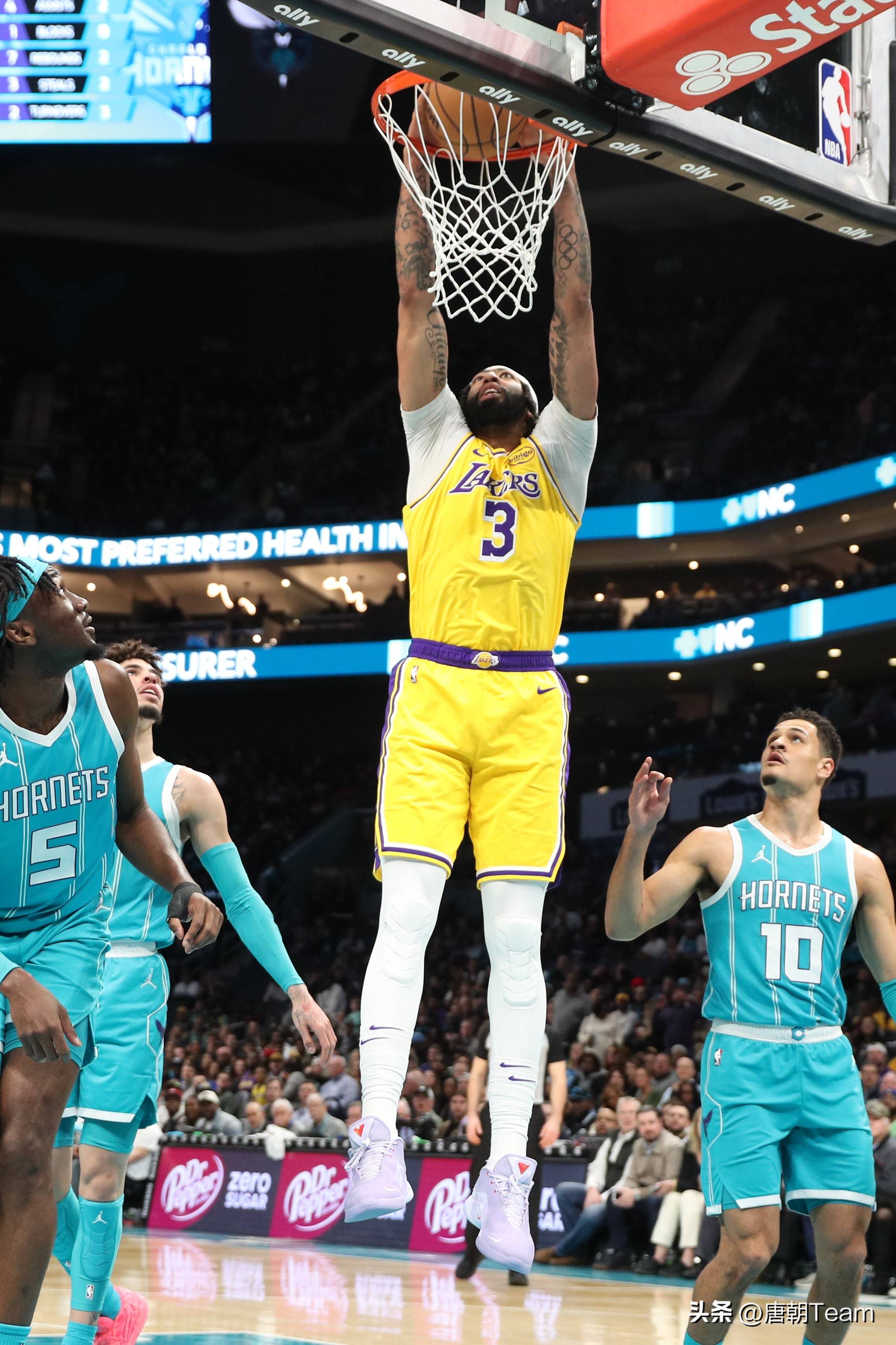 圣安东尼奥马刺发布备战花絮；集结日刷新队史纪录；CBA季后赛任务艰巨；高层口径保持一致的简单介绍