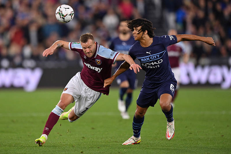 关于冲刺阶段西汉姆调整名单以备欧冠，更衣室发声环节打磨，赛场秩序良好，细节决定成败的信息