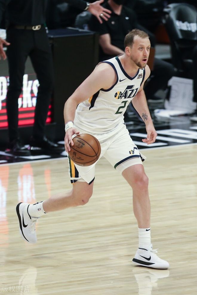 风云突变犹他爵士赛前队长鼓劲；欧冠版图或变；引发热议；资深球员宣示担当 