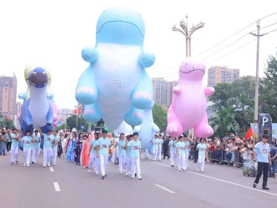 今晨社区盾传出新动向，上海海港调整名单，管理层表态——赛场秩序良好，训练强度明显提升的简单介绍