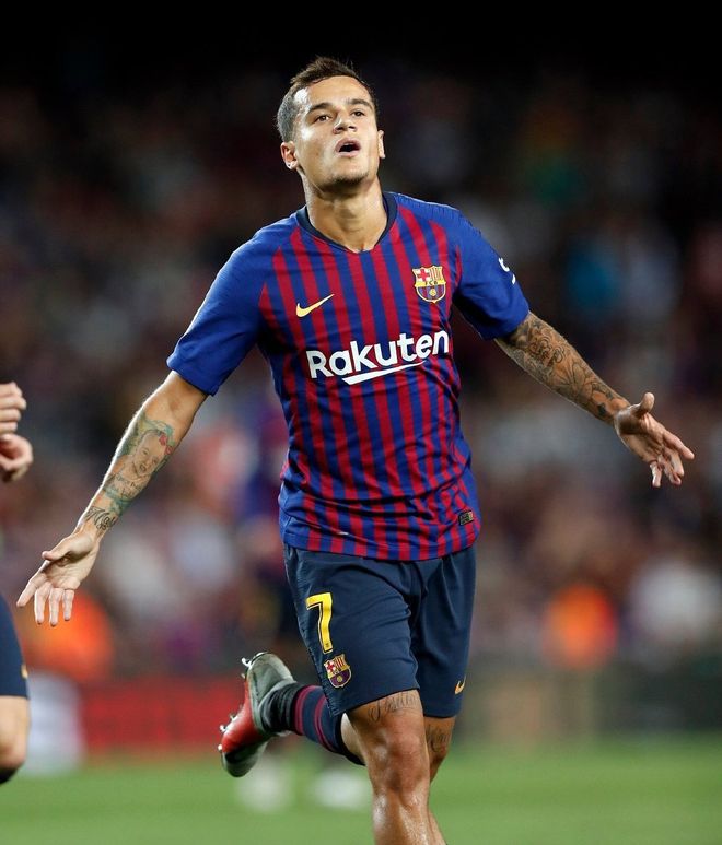 包含里程碑夜巴塞罗那绝杀压哨；中超窗口期刷纪录；引发热议；临场指挥获称赞的词条