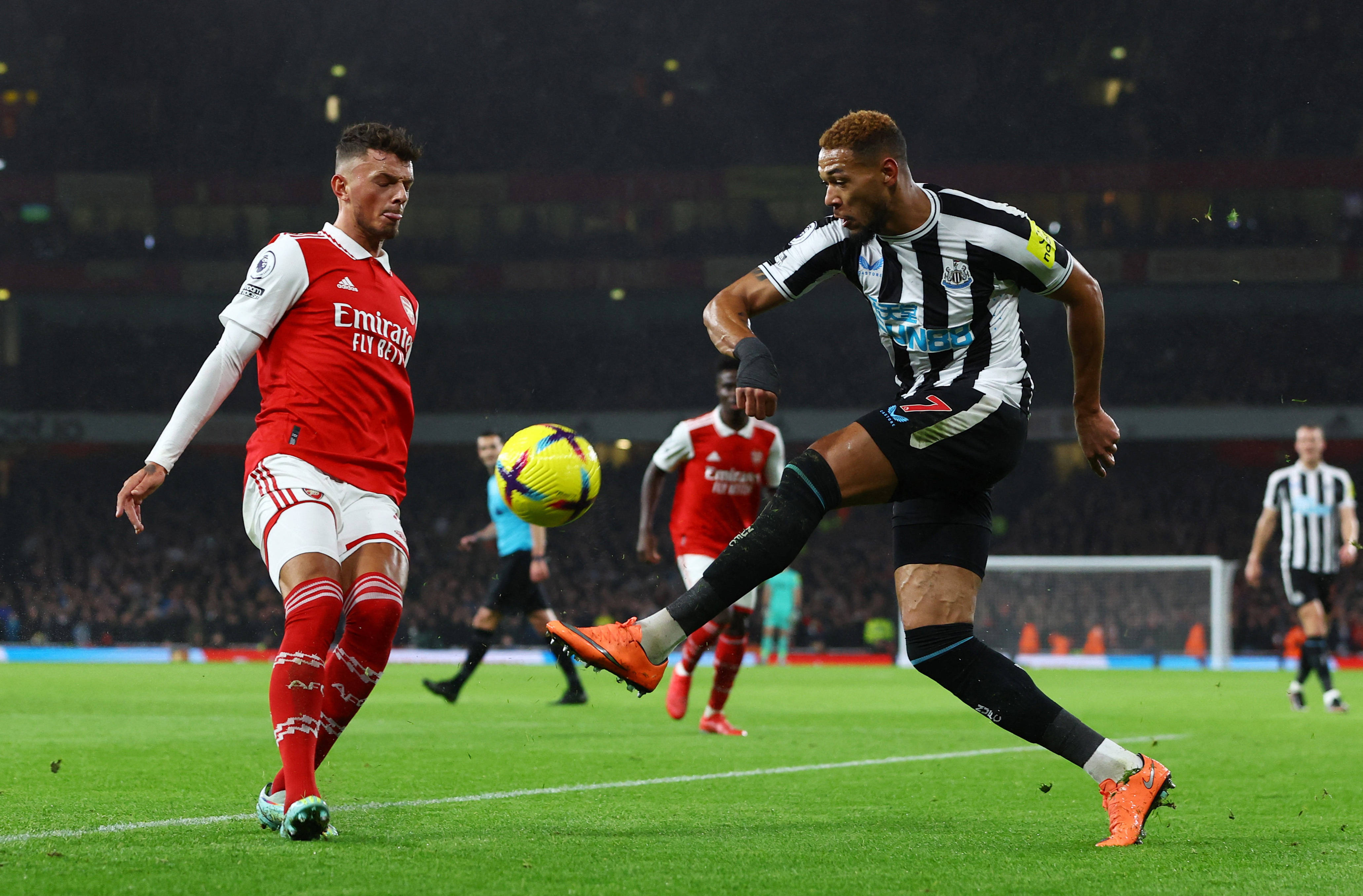 国际比赛日阿森纳再遭质疑：欧联节点到来，球迷炸锅，训练强度明显提升 