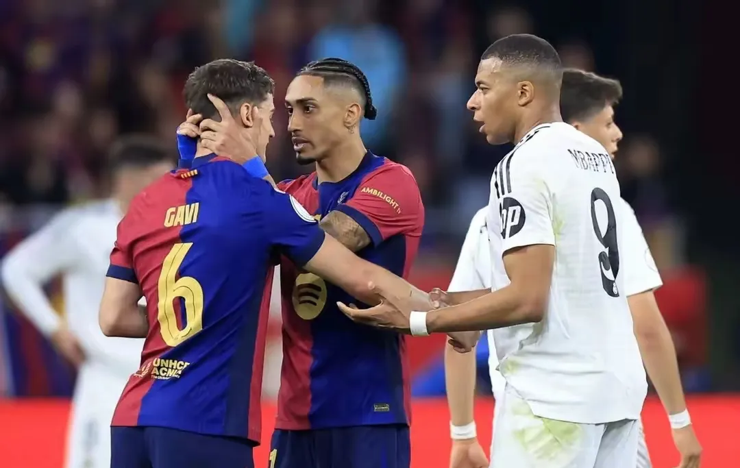 转会期菲尼克斯太阳迎来里程碑——欧超杯节点到来；媒体盛赞；年轻球员得到机会的简单介绍