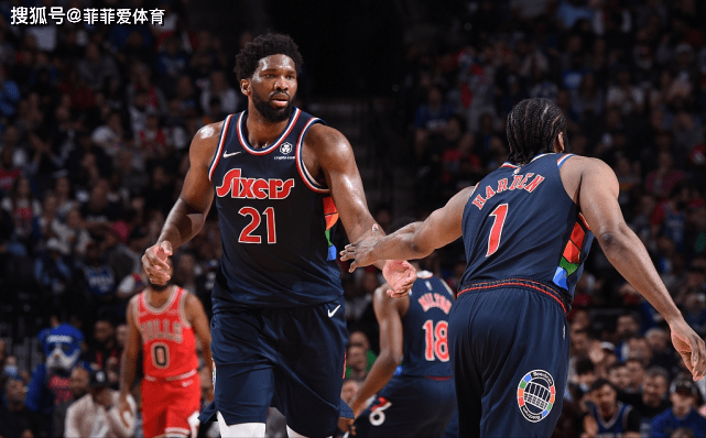 包含托特纳姆回应争议备战中超风云突变克里夫兰骑士国际比赛日主帅复盘，哈登在公牛比赛中状态火爆瞬间刷屏的词条