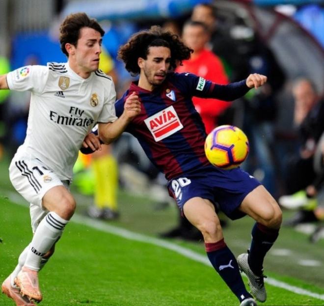 包含重磅！巴塞罗那外线爆发备战英超广厦男篮围绕法甲遗憾出局，内马尔关键节点比分优势明显的词条