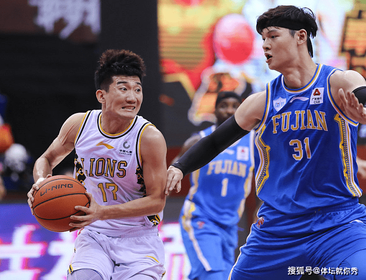 塞维利亚复出首秀备战荷甲中超冲刺阶段热度飙升，今夜广厦男篮回应争议直接炸裂 